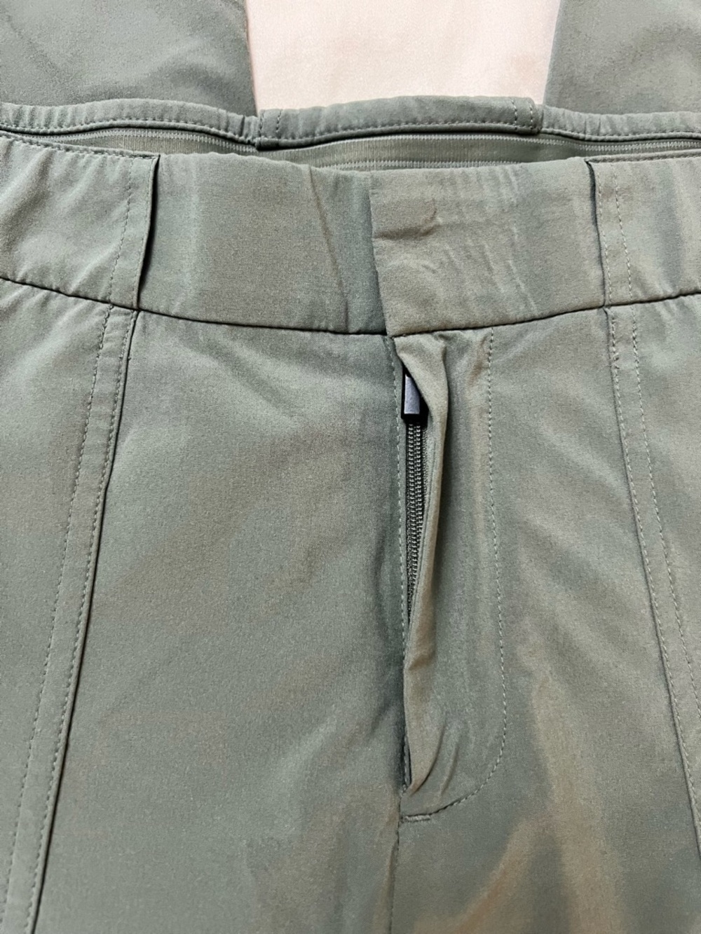 Athleta Green Tribeca Utility Crop Pant Laurel Olive sz 8 - Picture 4 of 6